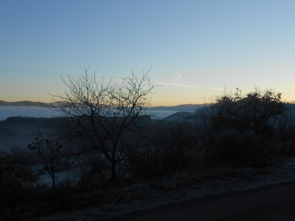 Gite Des Monts Saint-Izaire 외부 사진