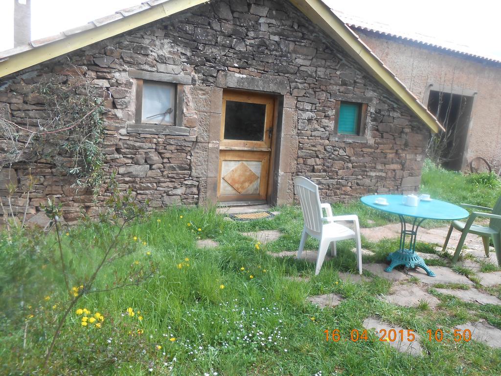 Gite Des Monts Saint-Izaire 외부 사진