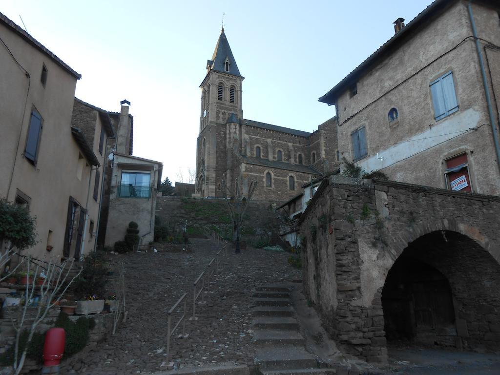 Gite Des Monts Saint-Izaire 외부 사진